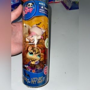 Littlest pet shop